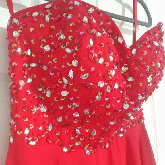 Strapless Prom Dress - Picture 1 of 7